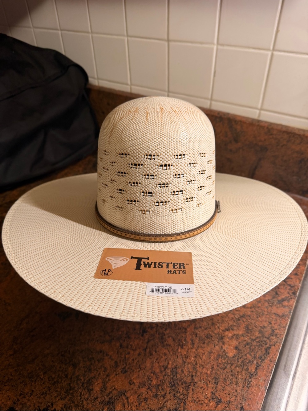 Twister Men's Wide Brim Straw Hat - Natural Cream with Brown Band